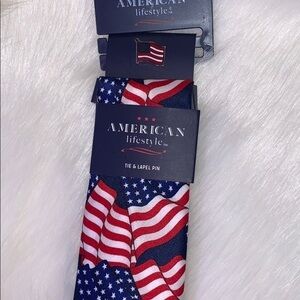 AMERICAN LIFESTYLE FLAG TIE AND LAPEL PIN SET